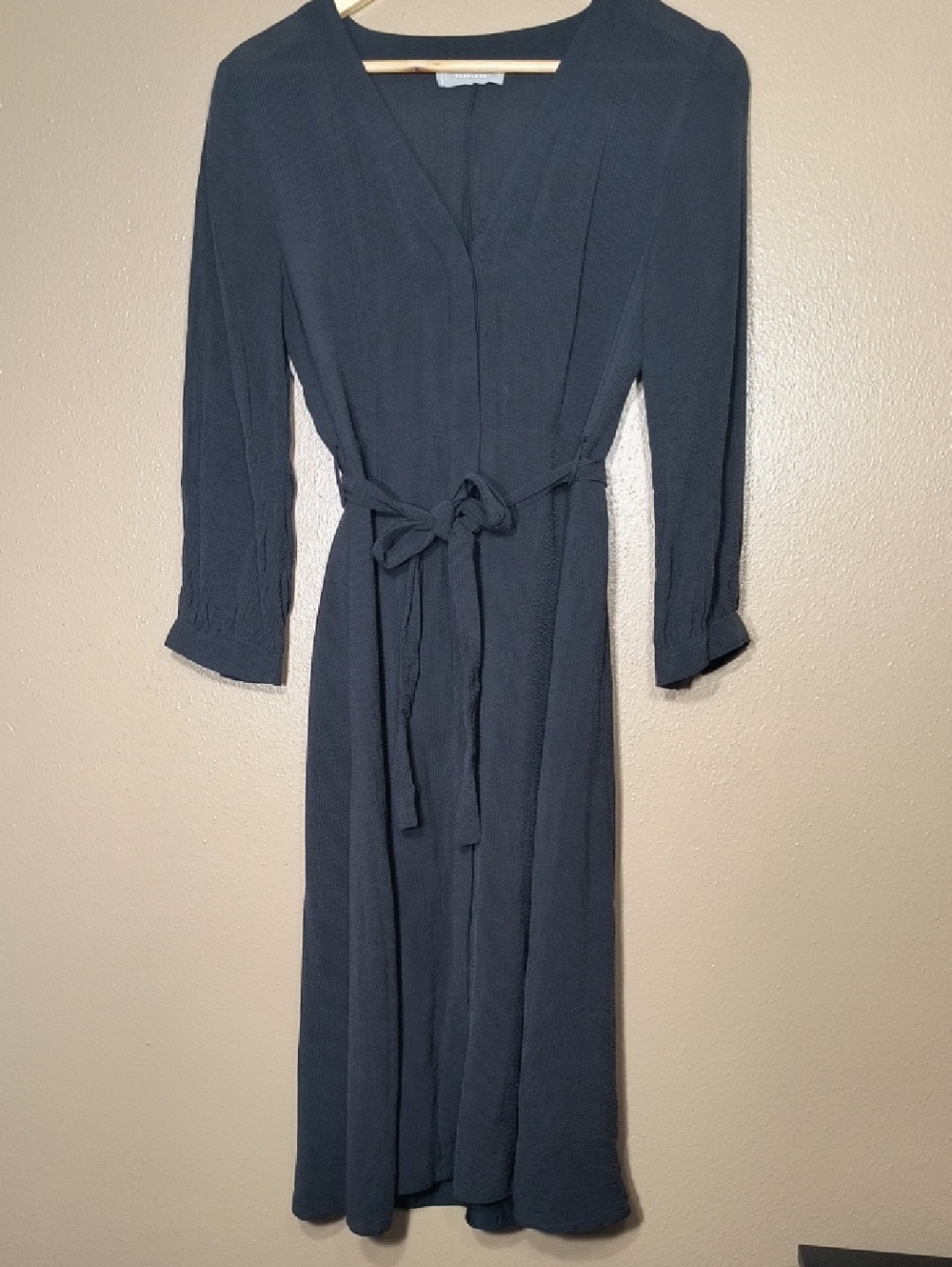 Evelane- Midi Buttodown Dress W/Belt